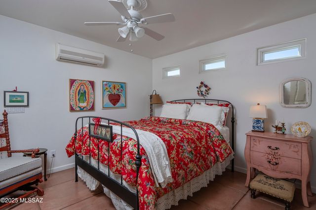 5450 N Crescent Ridge Drive, Tucson, AZ 85718