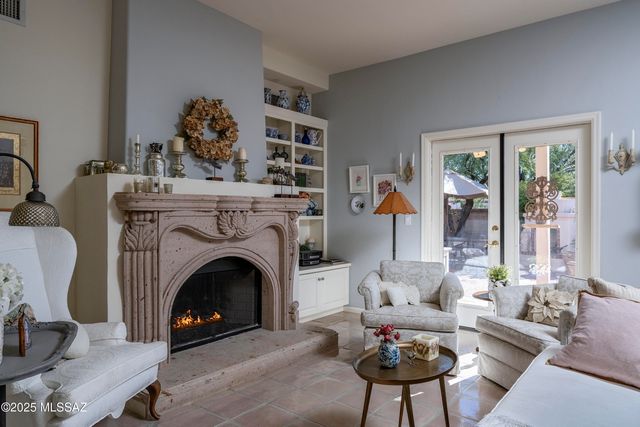 5450 N Crescent Ridge Drive, Tucson, AZ 85718