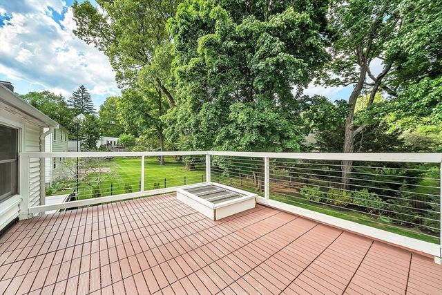 31 Alba Rd, Wellesley, MA 02481