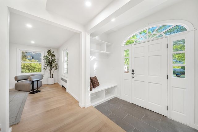 31 Alba Rd, Wellesley, MA 02481