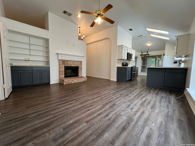 5904 Creekway, San Antonio, TX 78247