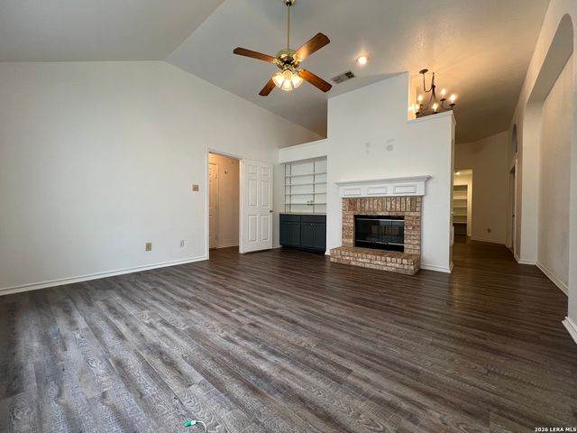 5904 Creekway, San Antonio, TX 78247