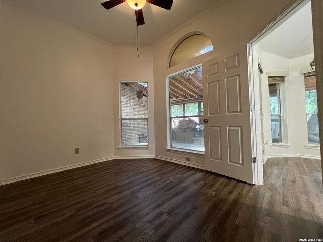 5904 Creekway, San Antonio, TX 78247