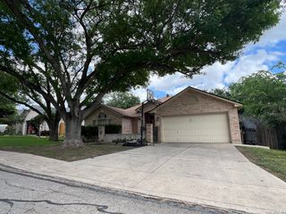 5904 Creekway, San Antonio, TX 78247
