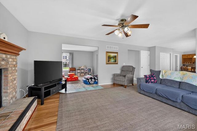 2087 Hackmann Estates Drive, St Charles, MO 63303