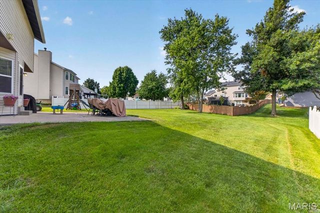 2087 Hackmann Estates Drive, St Charles, MO 63303