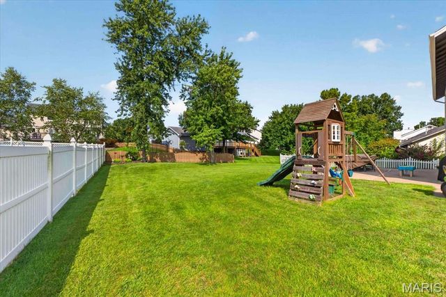 2087 Hackmann Estates Drive, St Charles, MO 63303