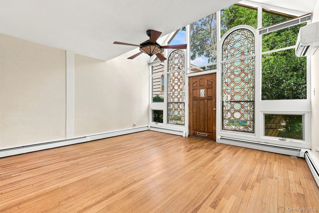 33 Tier Street E, Bronx, NY 10464 — photo 4