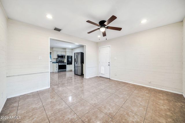 1037 E DIANA Avenue, Phoenix, AZ 85020