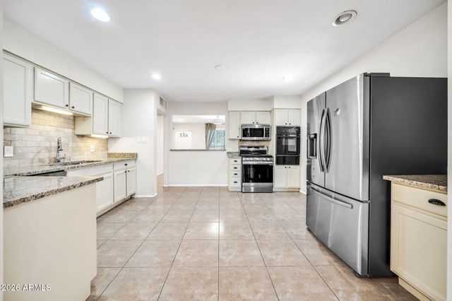 1037 E DIANA Avenue, Phoenix, AZ 85020