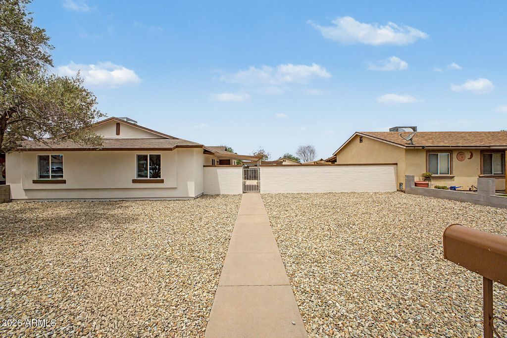 1134 N 60th Drive, Phoenix, AZ 85043 — photo 2
