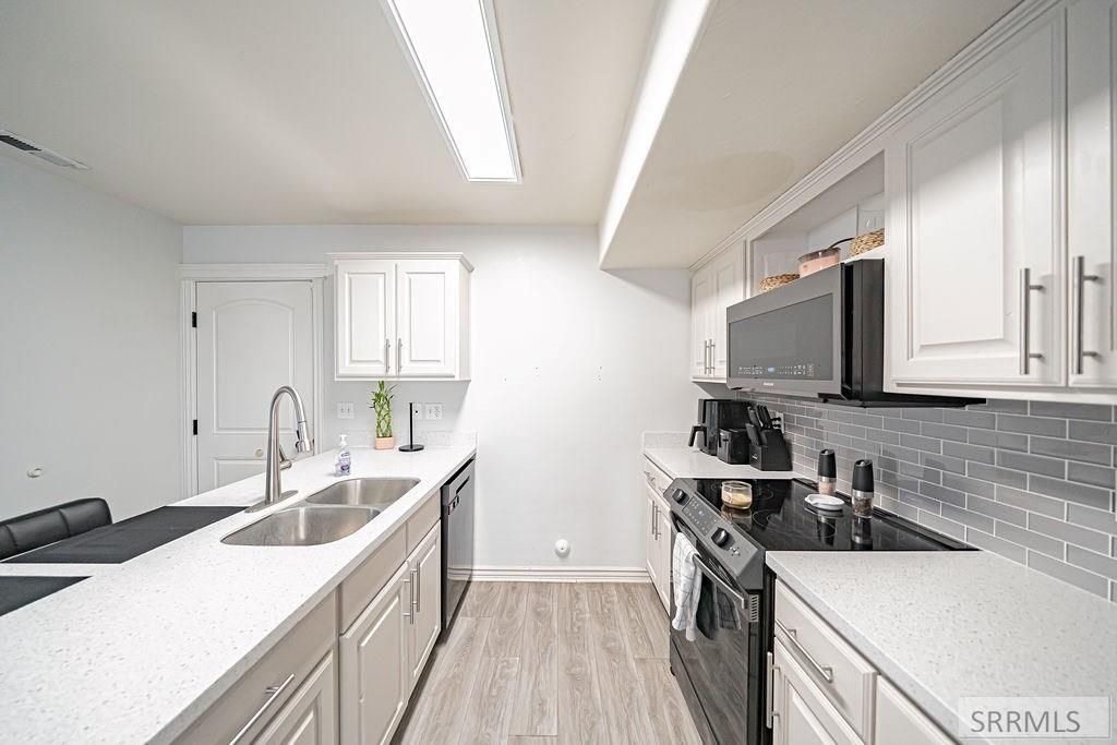 Image 11 of property listing at 3694 E Capstone Drive, Idaho Falls, ID 83401