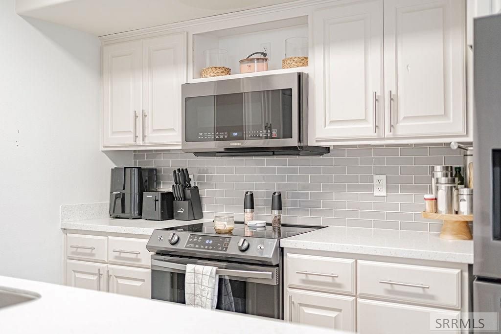 Image 15 of property listing at 3694 E Capstone Drive, Idaho Falls, ID 83401