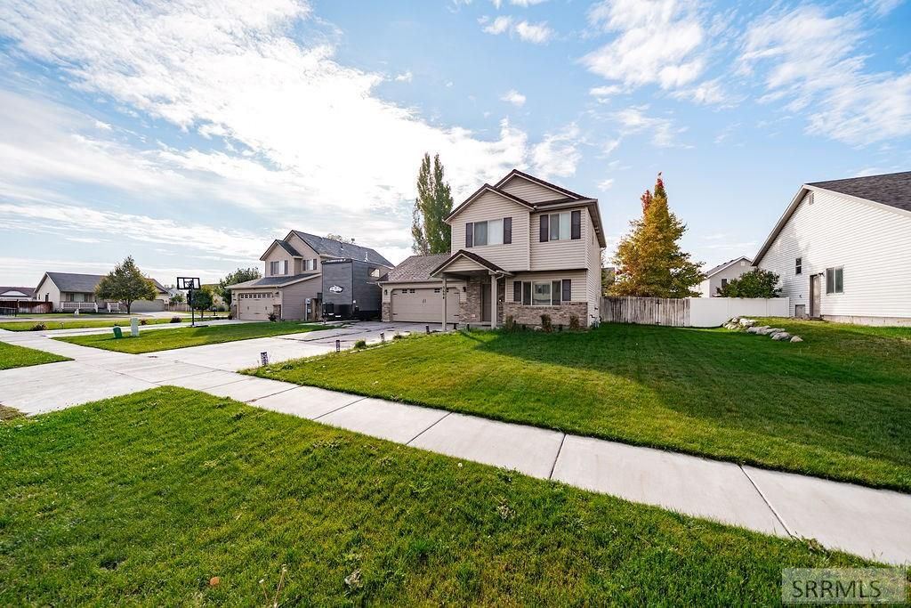 Image 2 of property listing at 3694 E Capstone Drive, Idaho Falls, ID 83401