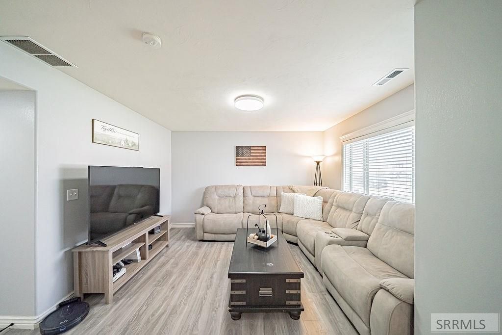 Image 9 of property listing at 3694 E Capstone Drive, Idaho Falls, ID 83401