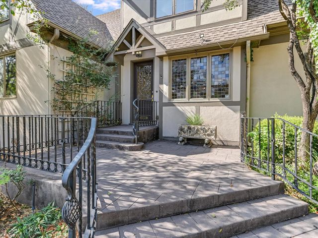 2512 Wooldridge DR, Austin, TX 78703