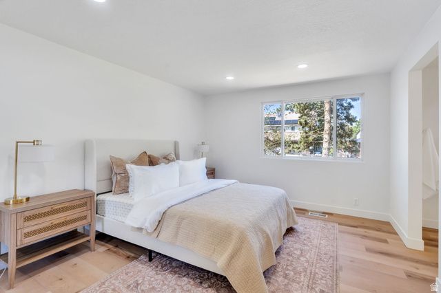 5324 S ROBINWOOD CIR, Taylorsville, UT 84129