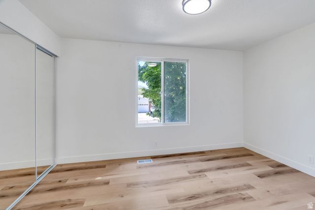 5324 S ROBINWOOD CIR, Taylorsville, UT 84129