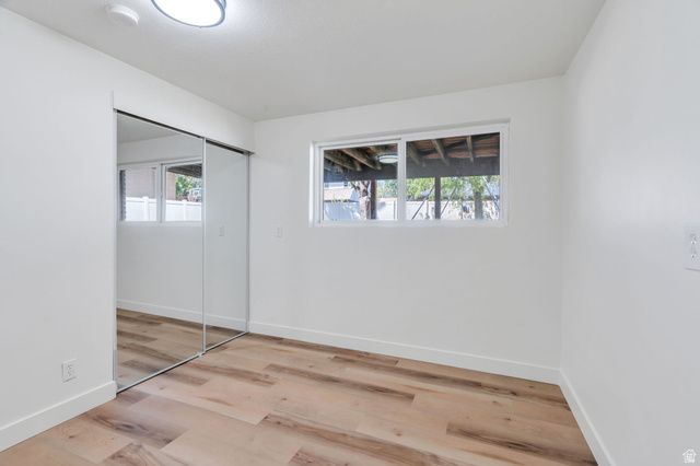 5324 S ROBINWOOD CIR, Taylorsville, UT 84129