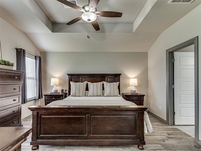 16028 Mendoza Drive, Edmond, OK 73013