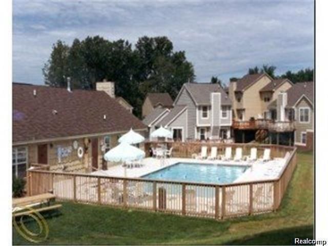 41390 Clinton Drive, Novi, MI 48377