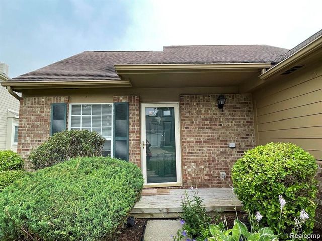41390 Clinton Drive, Novi, MI 48377