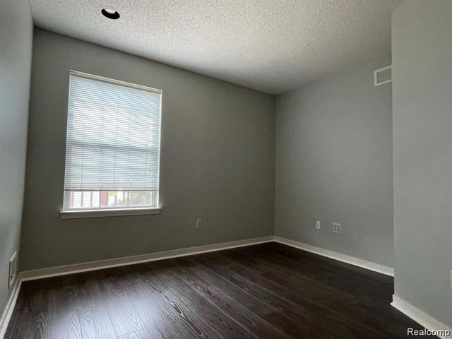 41390 Clinton Drive, Novi, MI 48377