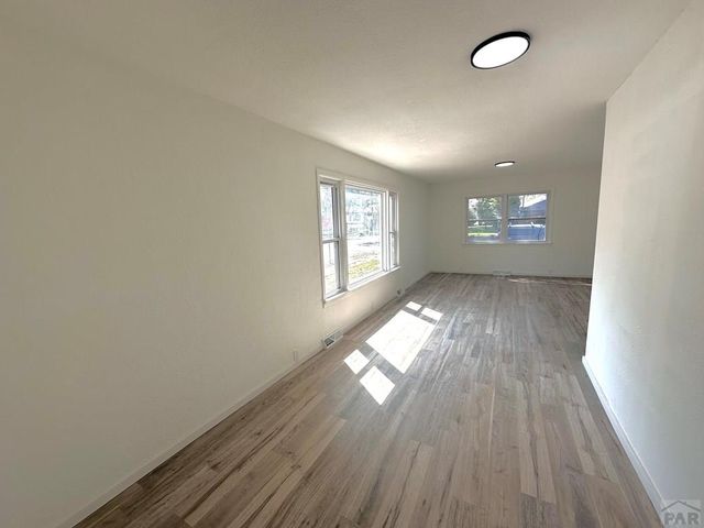 219 W 6th St, La Junta, CO 81050