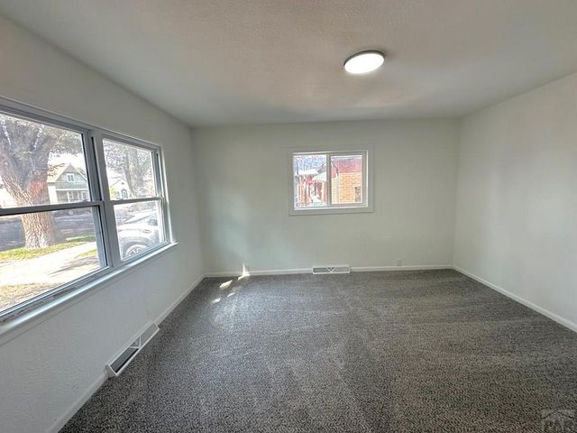 219 W 6th St, La Junta, CO 81050