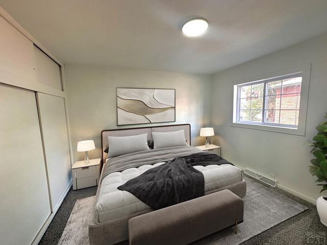 219 W 6th St, La Junta, CO 81050