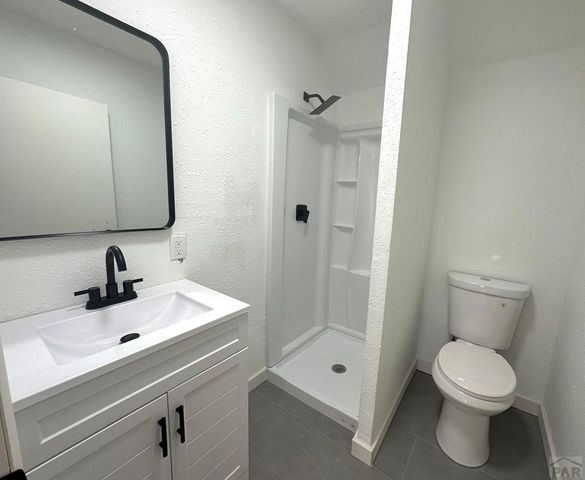 219 W 6th St, La Junta, CO 81050