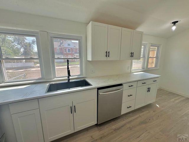 219 W 6th St, La Junta, CO 81050