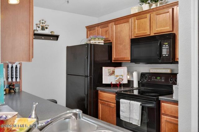 7800 POINT MEADOWS Drive 1536, Jacksonville, FL 32256