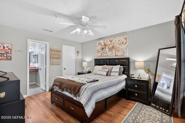 7800 POINT MEADOWS Drive 1536, Jacksonville, FL 32256