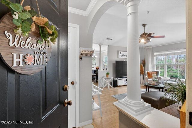 7800 POINT MEADOWS Drive 1536, Jacksonville, FL 32256