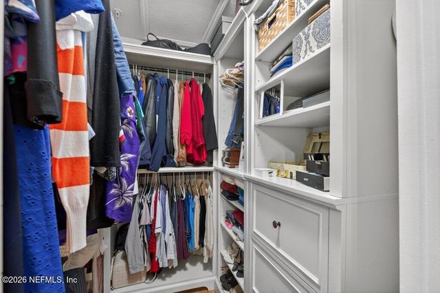 7800 POINT MEADOWS Drive 1536, Jacksonville, FL 32256