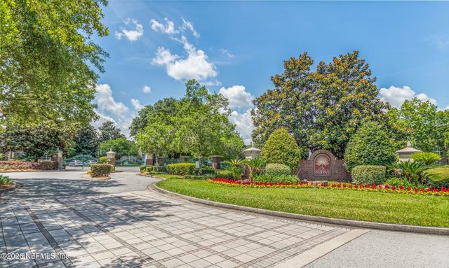 7800 POINT MEADOWS Drive 1536, Jacksonville, FL 32256