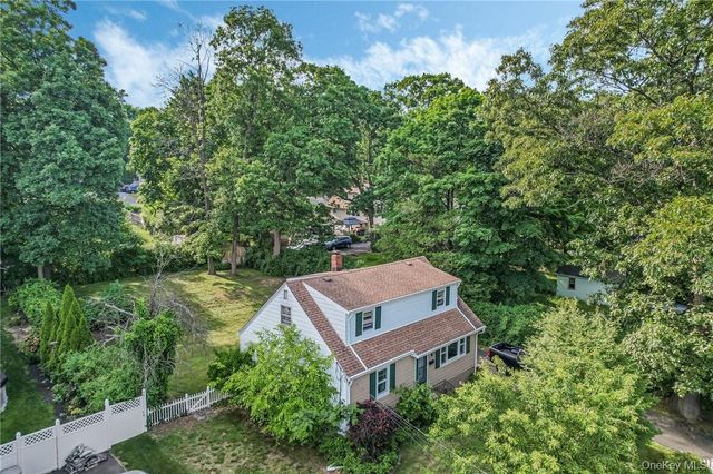 7 S Park Avenue, Nanuet, NY 10954