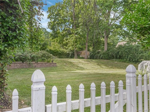 7 S Park Avenue, Nanuet, NY 10954
