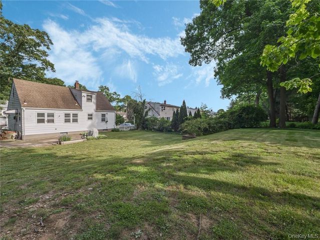 7 S Park Avenue, Nanuet, NY 10954