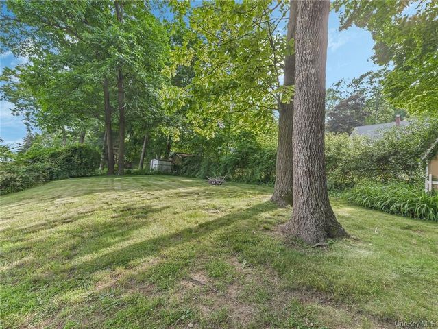 7 S Park Avenue, Nanuet, NY 10954