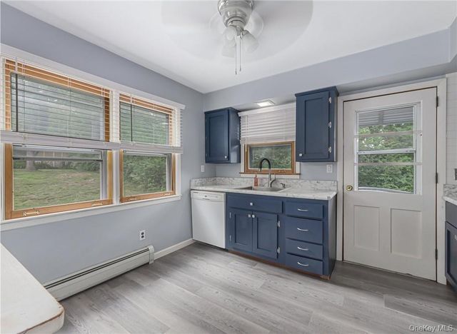 7 S Park Avenue, Nanuet, NY 10954