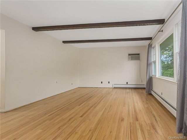 7 S Park Avenue, Nanuet, NY 10954