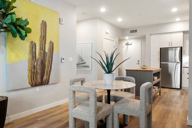 260 260 Brooklyn Basin Way 536, Oakland, CA 94606