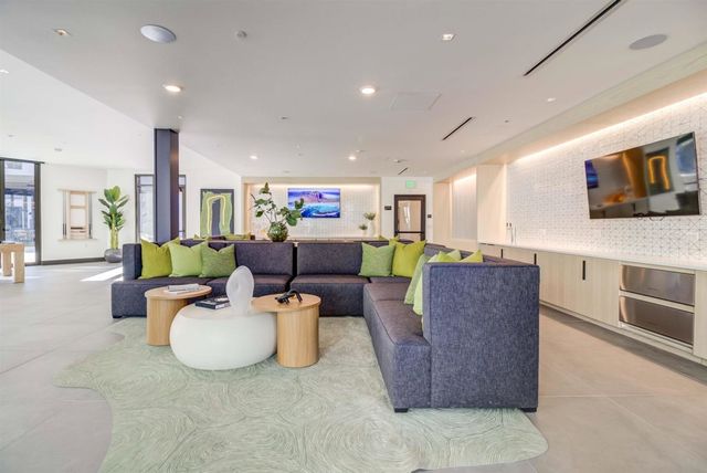 260 260 Brooklyn Basin Way 536, Oakland, CA 94606