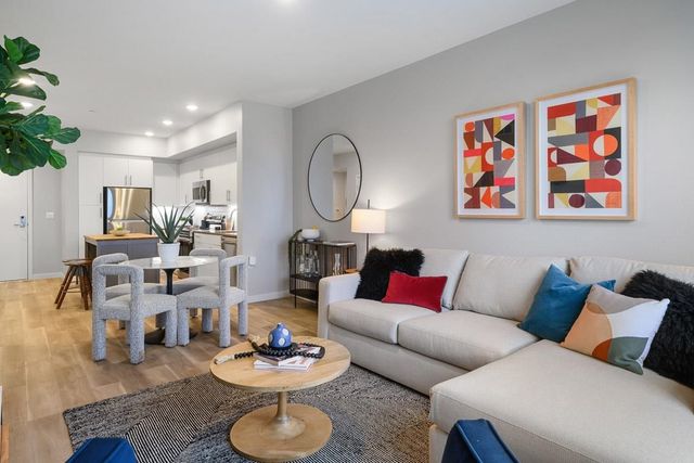 260 260 Brooklyn Basin Way 536, Oakland, CA 94606