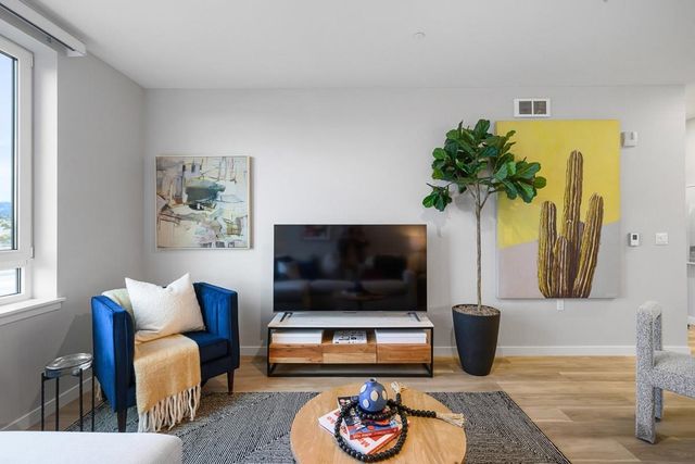 260 260 Brooklyn Basin Way 536, Oakland, CA 94606