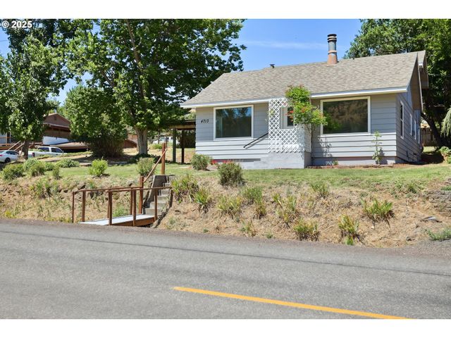 4713 CHENOWITH Rd, The Dalles, OR 97058