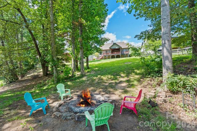36 Copper Mill Court, Candler, NC 28715