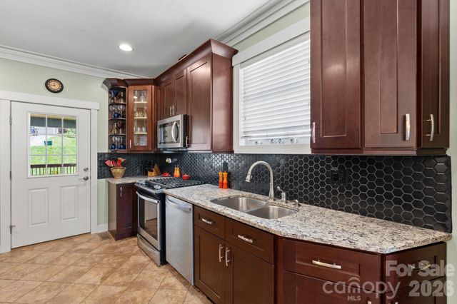 36 Copper Mill Court, Candler, NC 28715